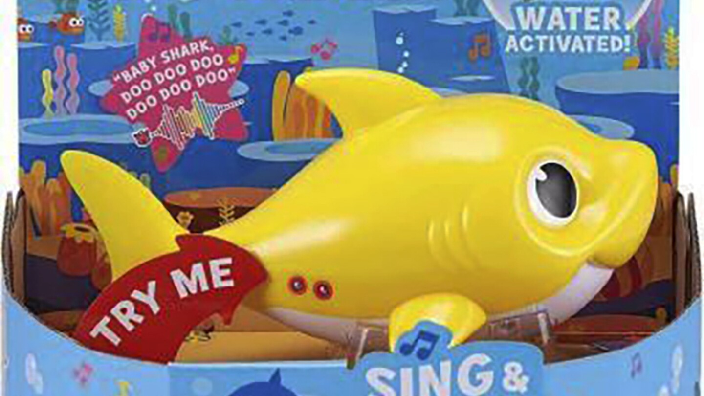 Baby shark bath hotsell toys